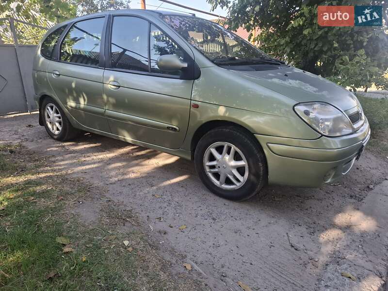 Минивэн Renault Scenic 2002 в 
