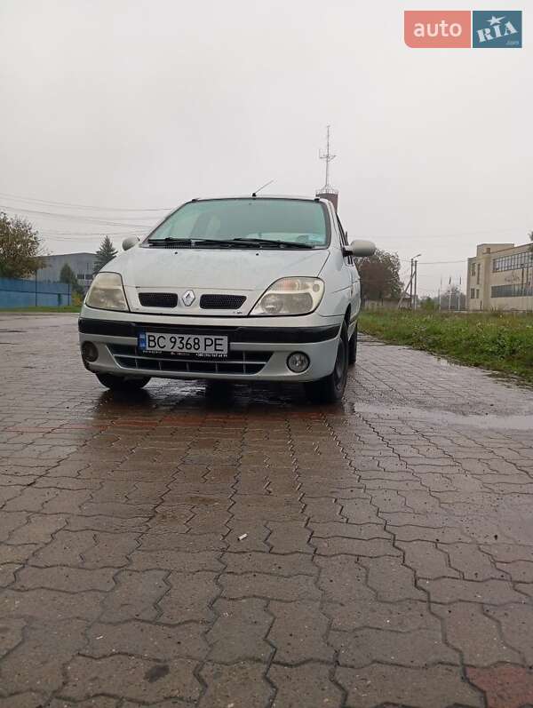 Минивэн Renault Scenic 2002 в Стрые