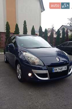 Минивэн Renault Scenic 2010 в Ровно