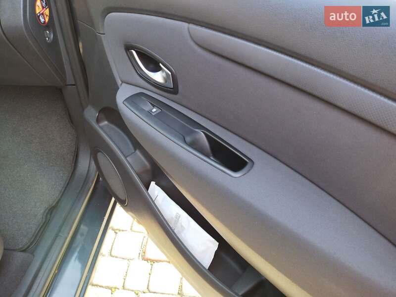 Минивэн Renault Scenic 2010 в Житомире фото 13 Минивэн Renault Scenic 2010 в Житомире