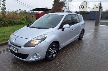 Минивэн Renault Scenic 2010 в Червонограде