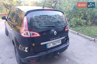 Минивэн Renault Scenic 2011 в 