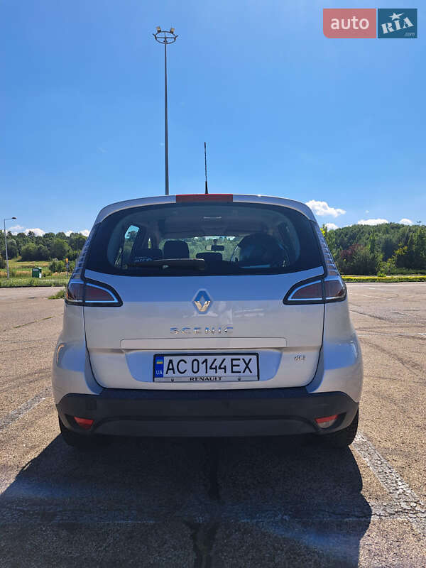 Минивэн Renault Scenic 2013 в Каменском