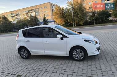 Минивэн Renault Scenic 2012 в Дубно