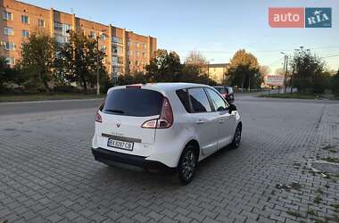 Минивэн Renault Scenic 2012 в Дубно