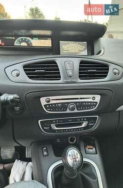 Минивэн Renault Scenic 2012 в Дубно