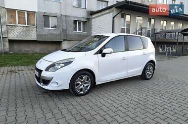 Минивэн Renault Scenic 2012 в Дубно