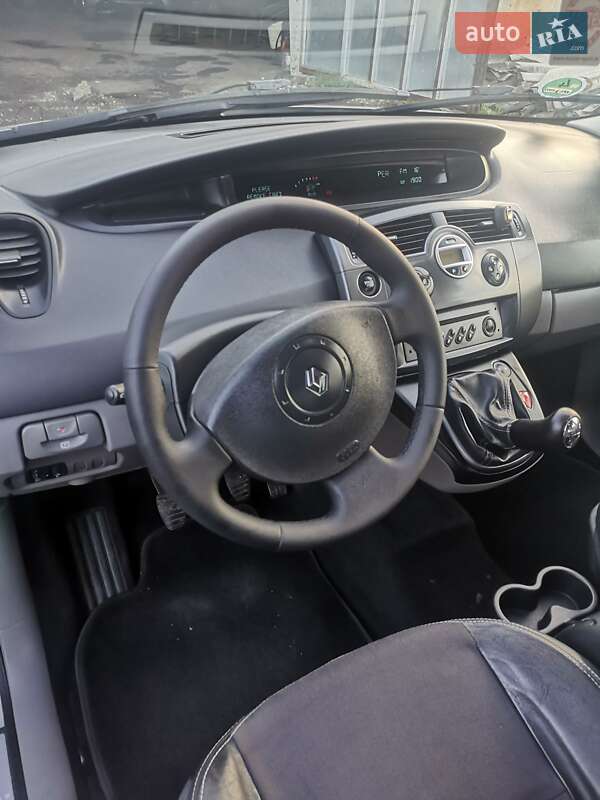 Минивэн Renault Scenic 2005 в Диканьке