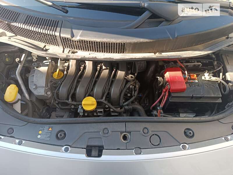 Минивэн Renault Scenic 2008 в Умани