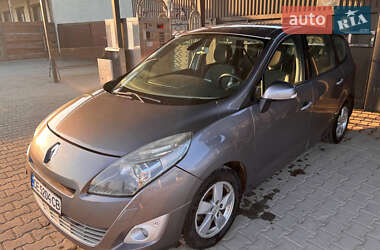 Мінівен Renault Scenic 2011 в Чернівцях