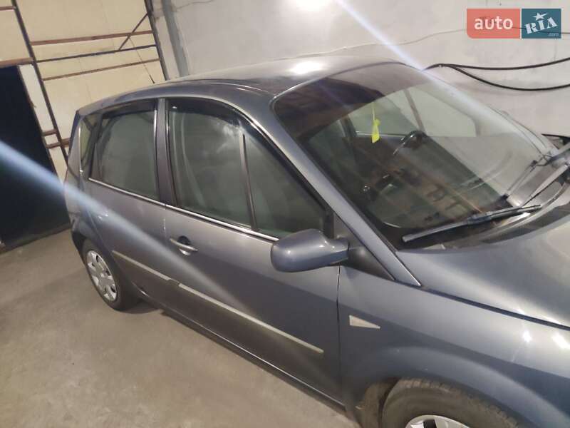 Минивэн Renault Scenic 2006 в Кегичевке