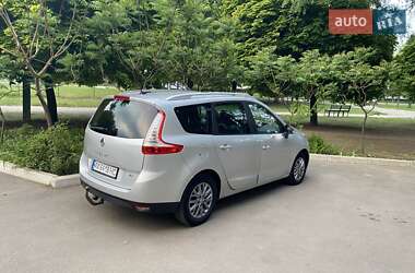 Минивэн Renault Scenic 2014 в Лозовой