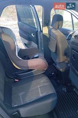 Мінівен Renault Scenic 2006 в Кам'янець-Подільському