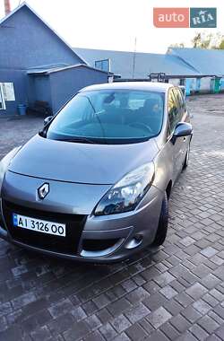 Мінівен Renault Scenic 2009 в  Мінівен Renault Scenic 2009 в