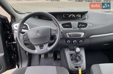 Минивэн Renault Scenic 2014 в 