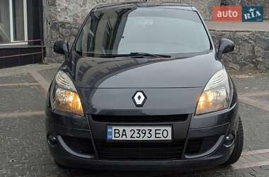 Мінівен Renault Scenic 2011 в Кропивницькому