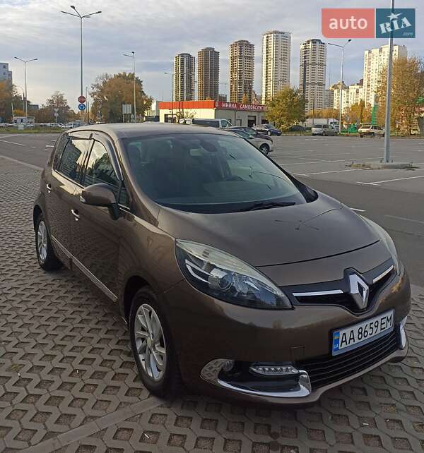 Минивэн Renault Scenic 2014 в 