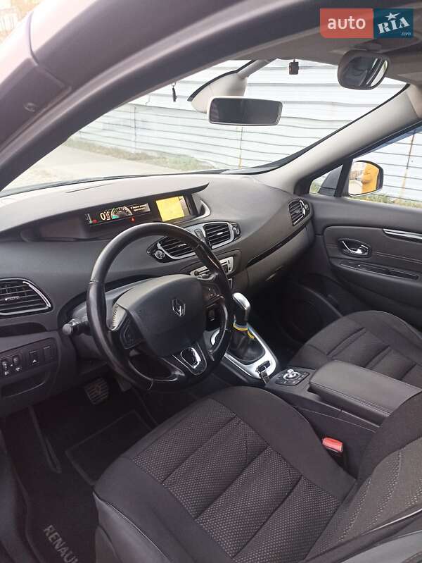 Минивэн Renault Scenic 2014 в Киеве