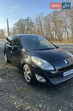 Мінівен Renault Scenic 2011 в Народичах