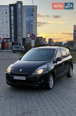 Минивэн Renault Scenic 2010 в Ивано-Франковске