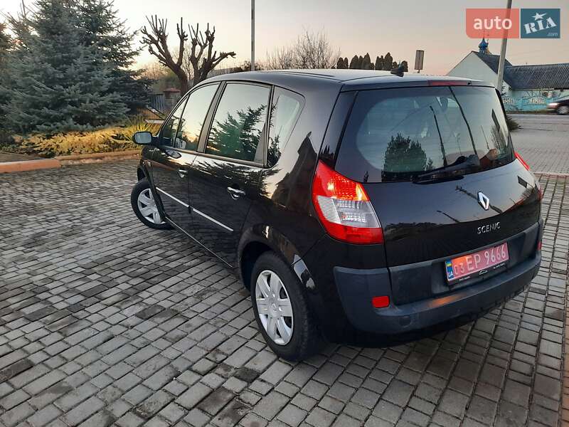 Мінівен Renault Scenic 2006 в Дубні