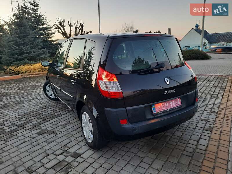 Мінівен Renault Scenic 2006 в Дубні