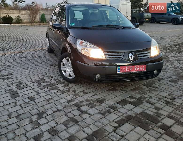 Мінівен Renault Scenic 2006 в Дубні