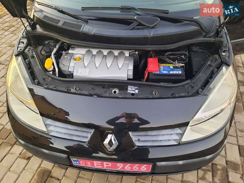 Мінівен Renault Scenic 2006 в Дубні