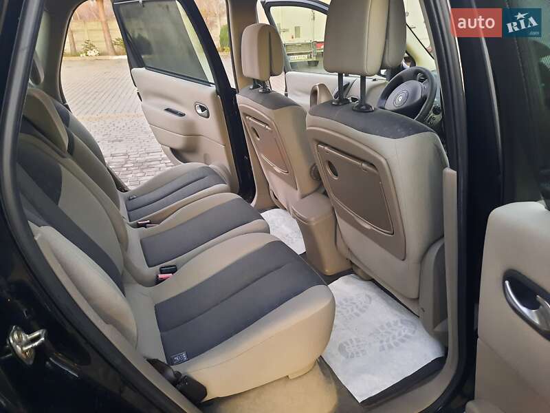 Мінівен Renault Scenic 2006 в Дубні
