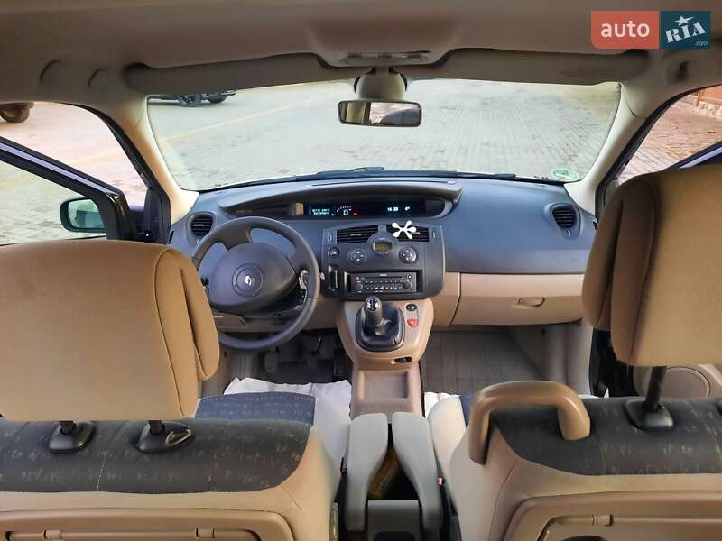 Мінівен Renault Scenic 2006 в Дубні