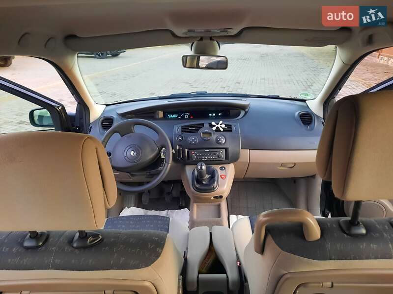Мінівен Renault Scenic 2006 в Дубні