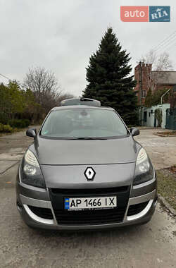 Минивэн Renault Scenic 2009 в Запорожье