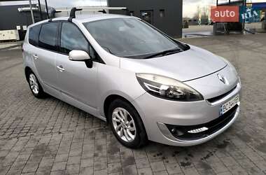 Минивэн Renault Scenic 2012 в Буске