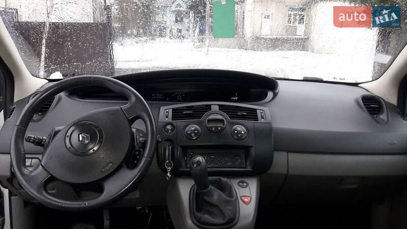 Минивэн Renault Scenic 2004 в Черновцах