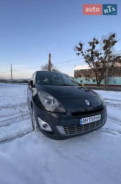 Минивэн Renault Scenic 2010 в Житомире