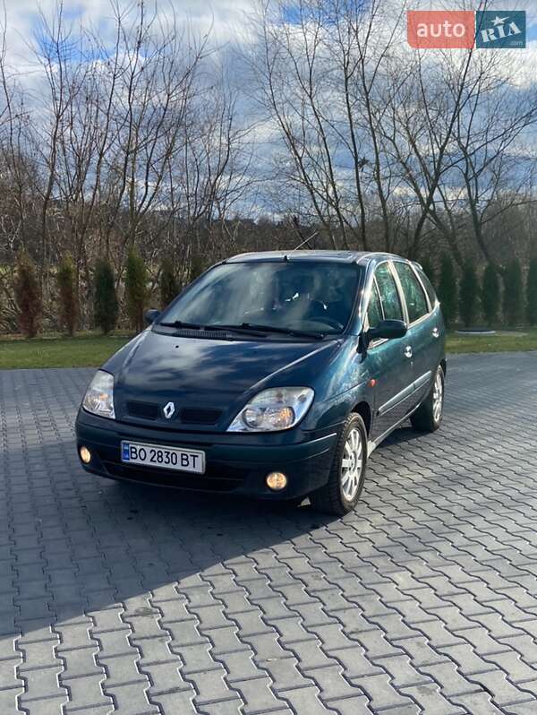 Минивэн Renault Scenic 2001 в 