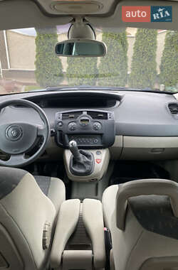 Минивэн Renault Scenic 2003 в Новой Ушице