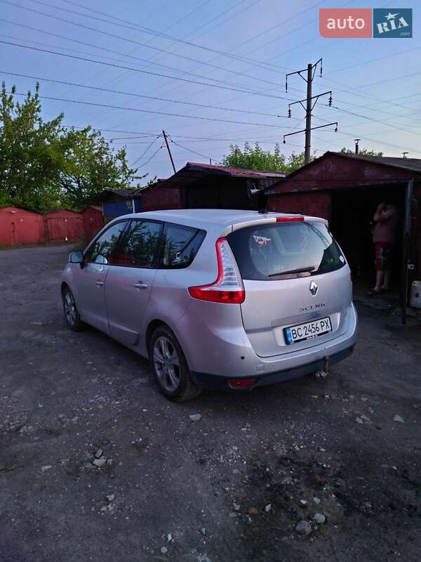 Минивэн Renault Scenic 2010 в Львове