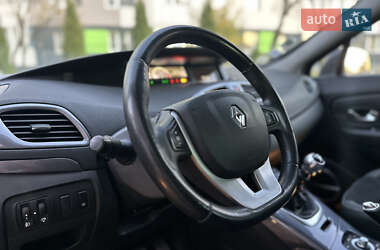 Минивэн Renault Scenic 2013 в Владимире