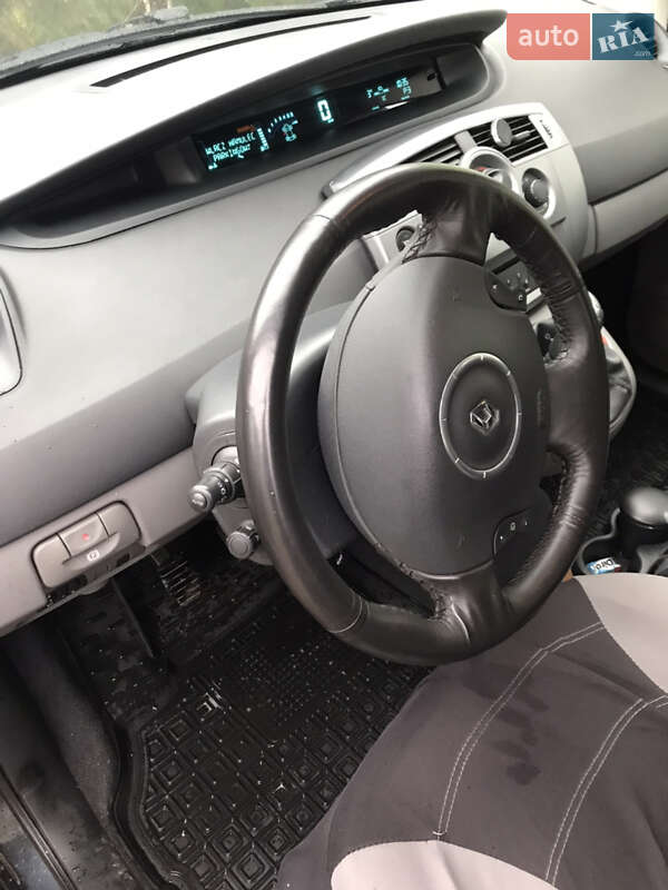 Мінівен Renault Scenic 2008 в Вараші