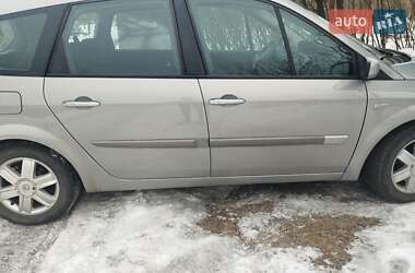 Минивэн Renault Scenic 2005 в 