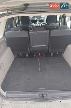 Минивэн Renault Scenic 2005 в 