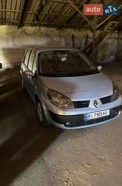 Минивэн Renault Scenic 2004 в 