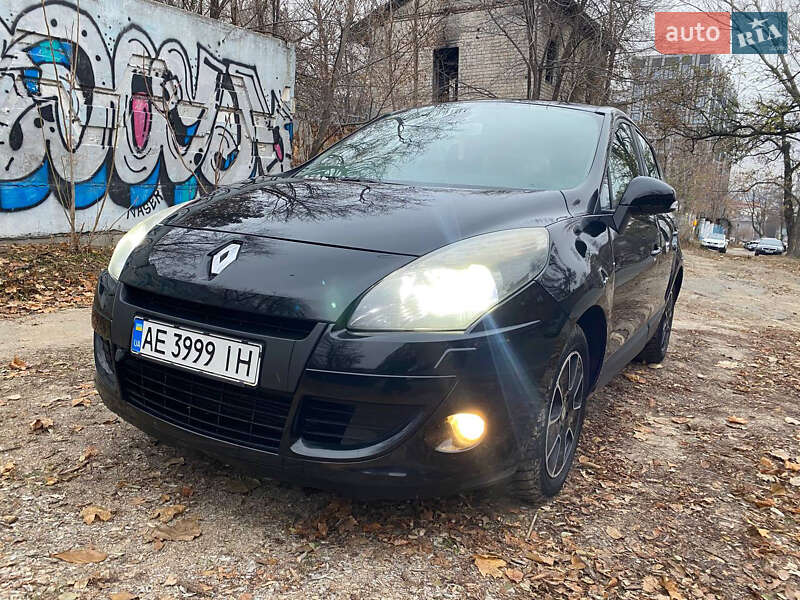 Минивэн Renault Scenic 2010 в Днепре
