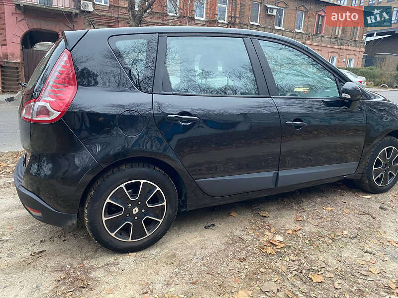 Минивэн Renault Scenic 2010 в Днепре
