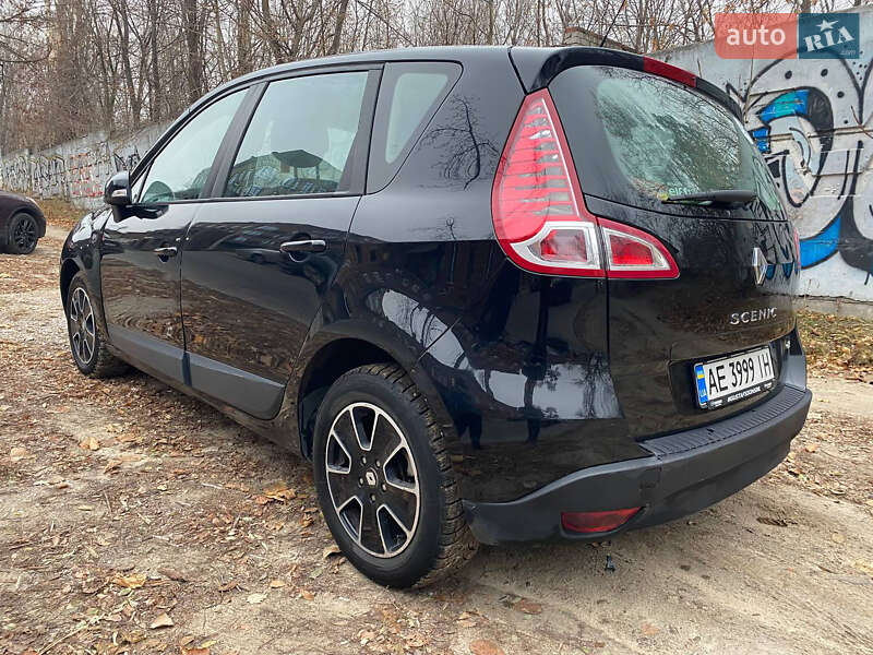 Минивэн Renault Scenic 2010 в Днепре