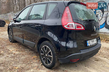 Минивэн Renault Scenic 2010 в 