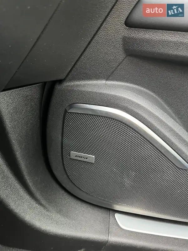 Минивэн Renault Scenic 2017 в 