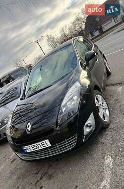 Минивэн Renault Scenic 2010 в Калуше