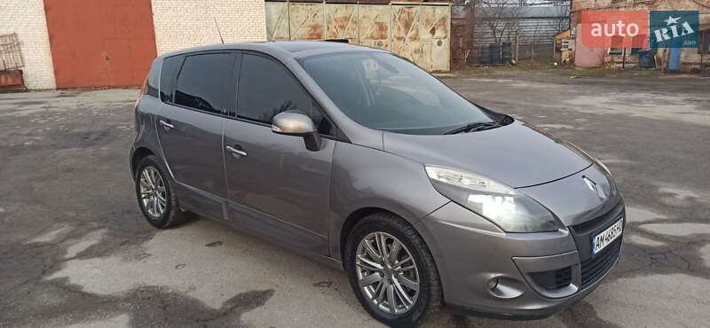 Мінівен Renault Scenic 2011 в Житомирі